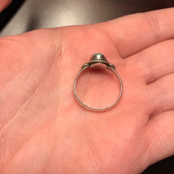 Sterling silver ring - Picture 4 of 5